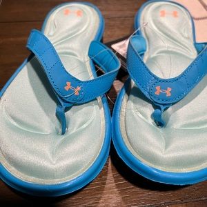 Women’s size 7 under armour sandals